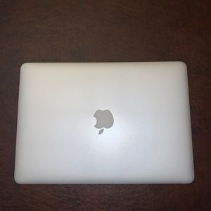 Apple MacBook Air 13.3" (128GB SSD, Intel Core i5 4th Generation,1.30 GHz..